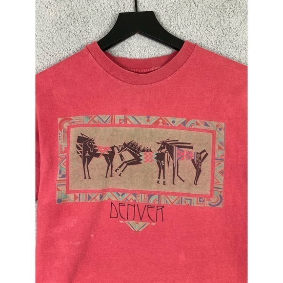 Vintage Denver CO Red Shirt Mens M Distressed Anvil Tag Retro City Tee Top - Picture 7 of 11